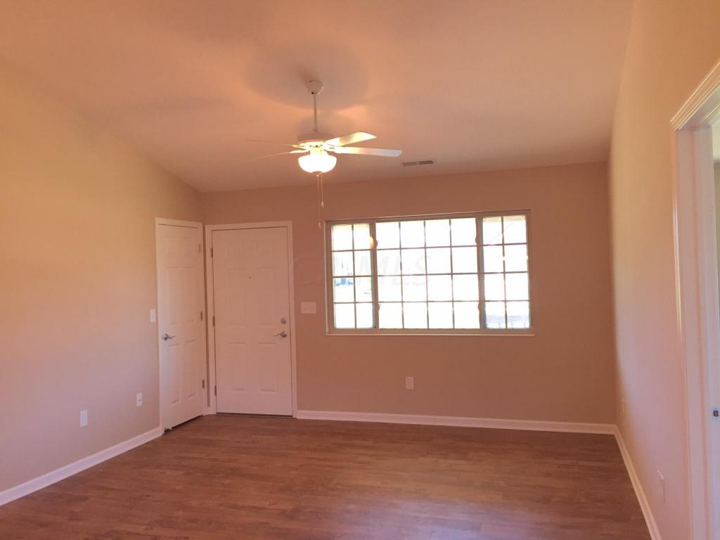 132 Hillview Court, Heath, OH 43056