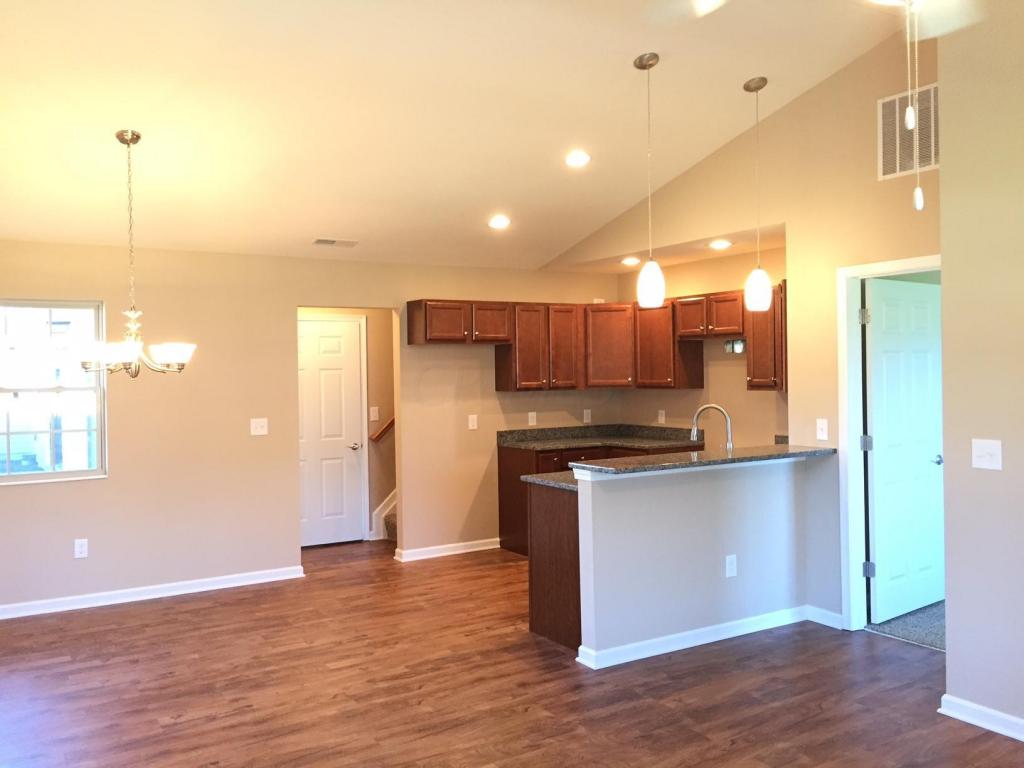 132 Hillview Court, Heath, OH 43056