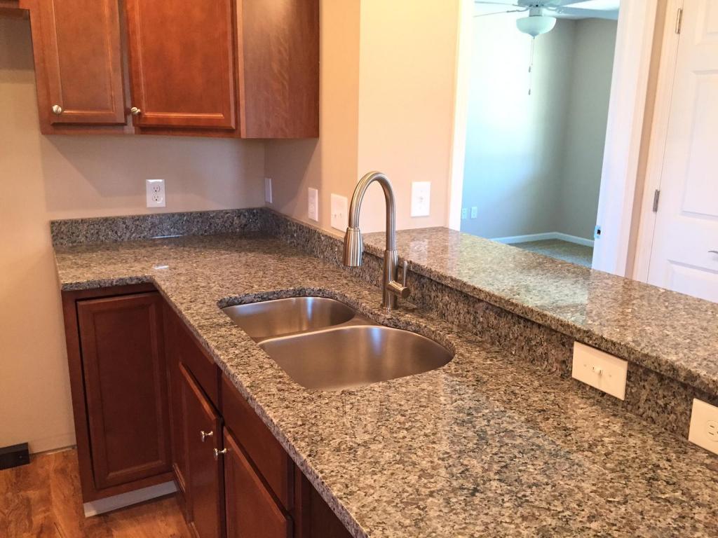 132 Hillview Court, Heath, OH 43056