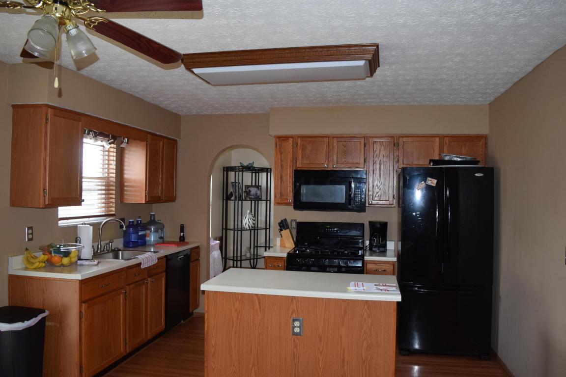 199 Monarch Drive, Pataskala, OH 43062