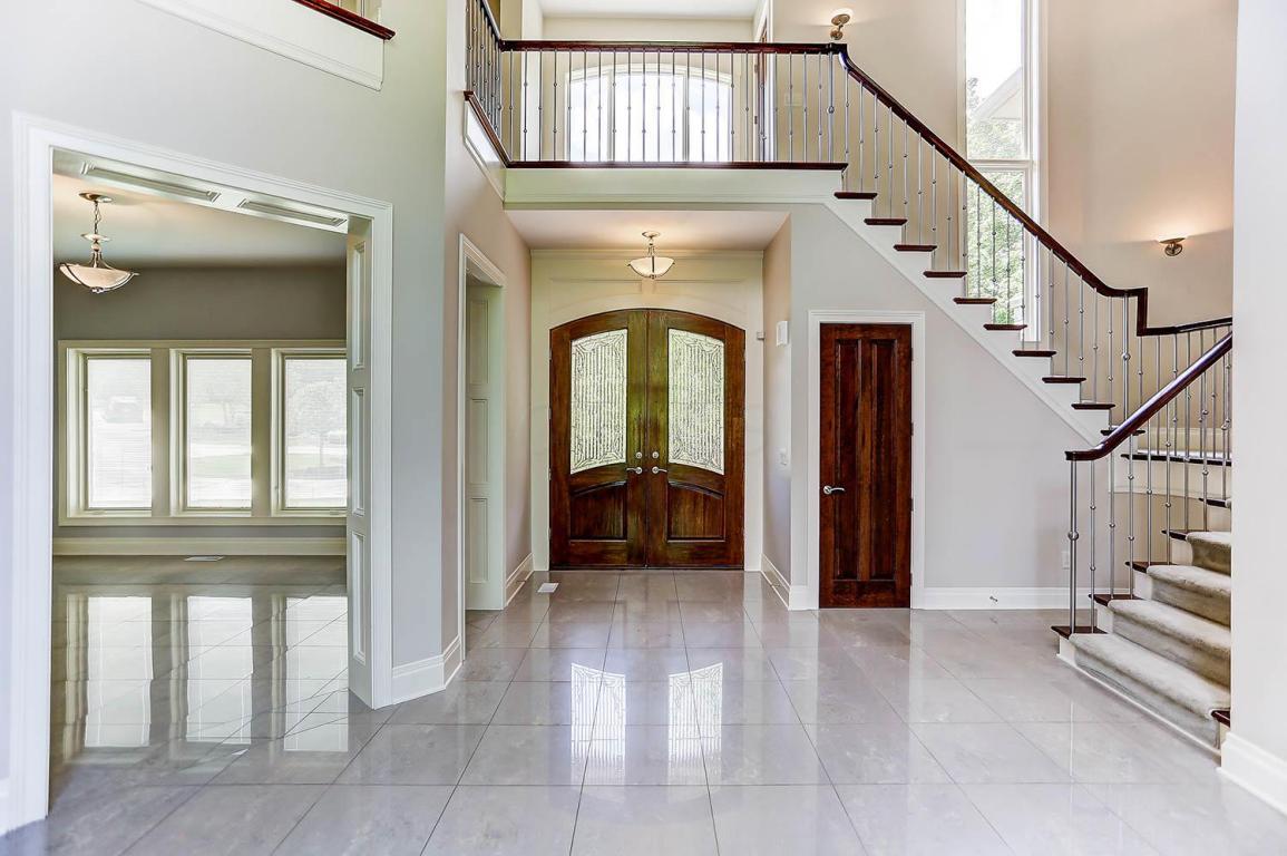 1602 Strathshire Hall Pl., Powell, OH 43065