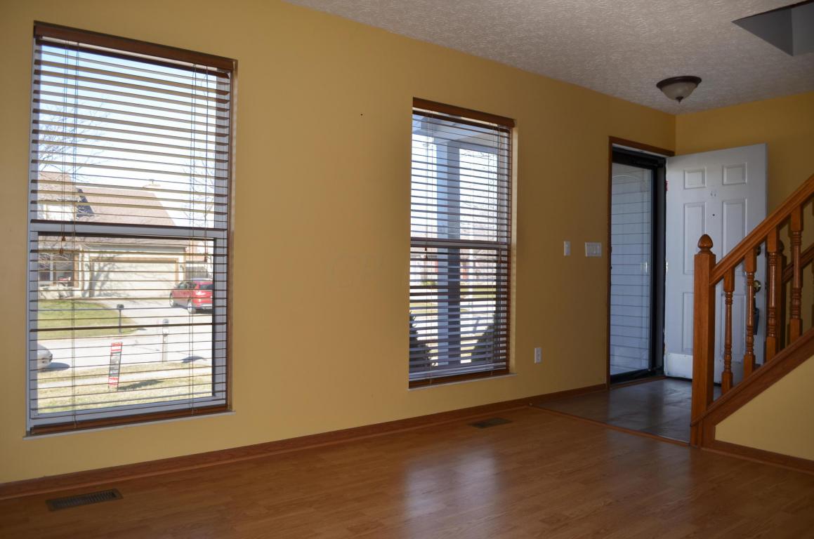 794 TRICOLOR Drive, Reynoldsburg, OH 43068