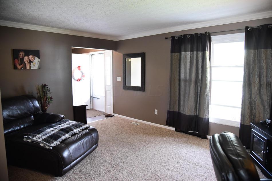 212 Needlewood Lane, Reynoldsburg, OH 43068