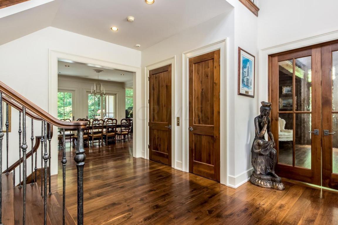 7648 Silver Lake Court, Westerville, OH 43082