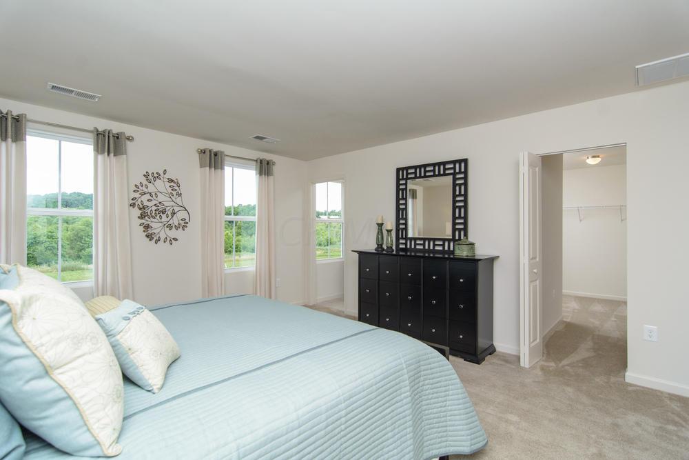 2575 Sun Ridge Court, Lancaster, OH 43130