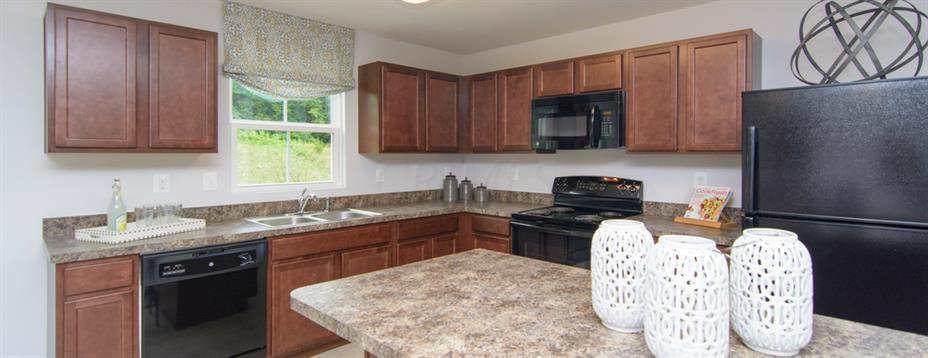 1077 Sun Ridge Street, Lancaster, OH 43130