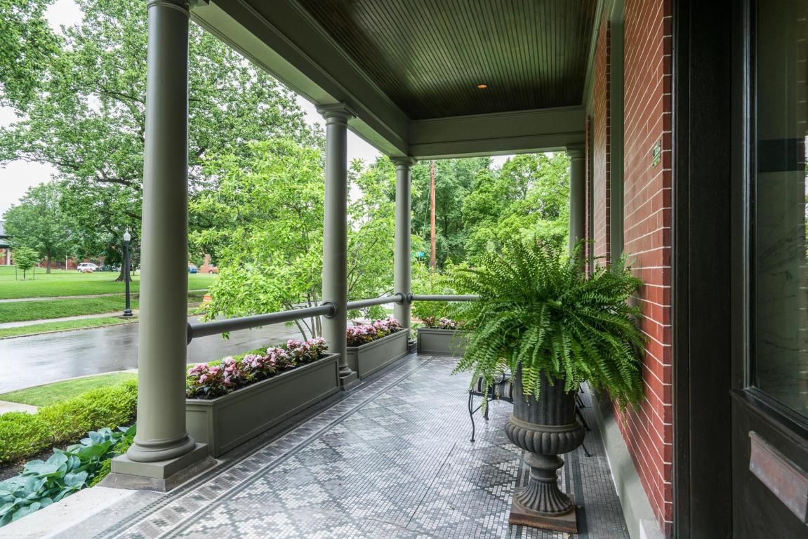 133 E Deshler Avenue, Columbus, OH 43206