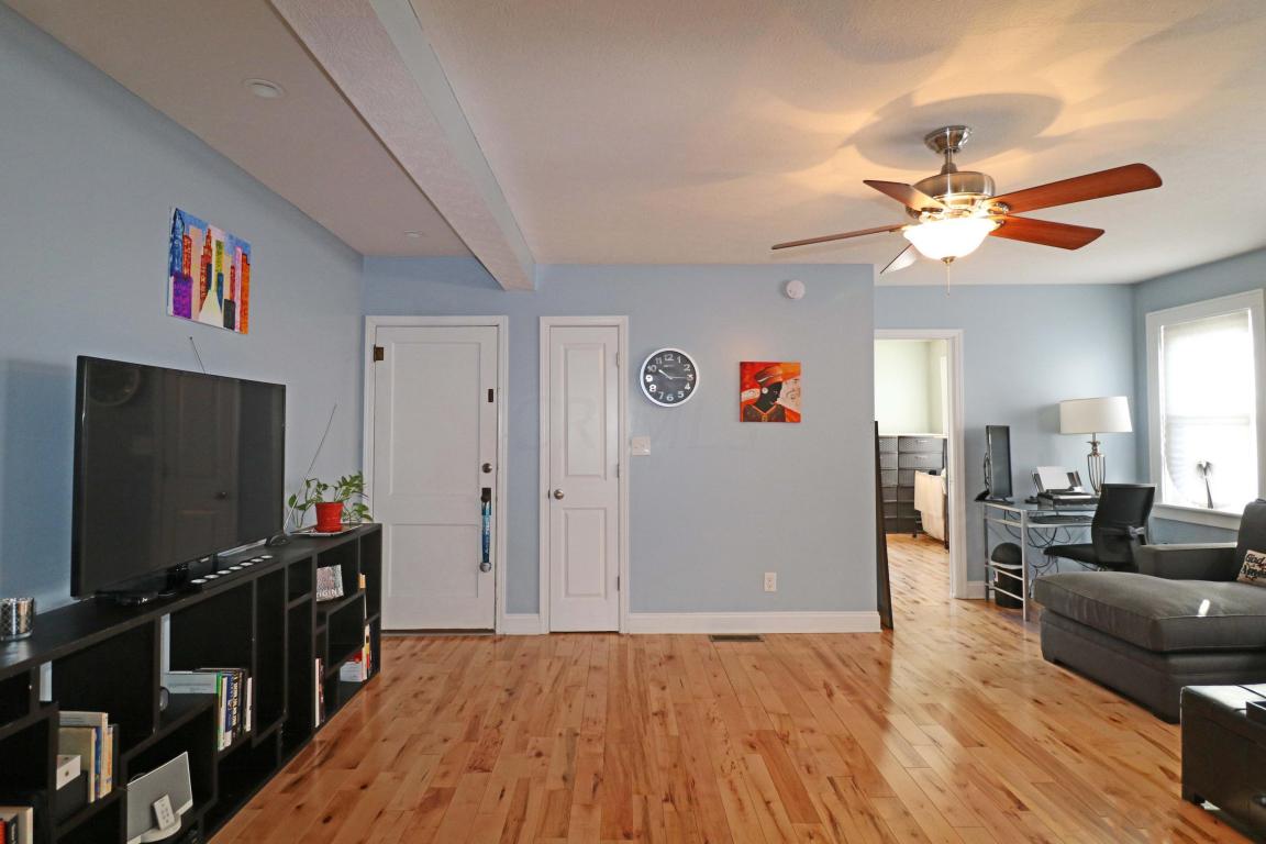 1073 Northwest Boulevard, Columbus, OH 43212