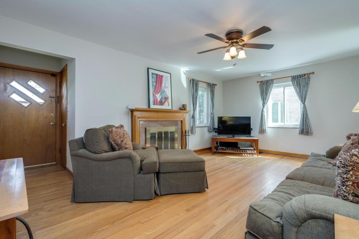 4833 Sharon Avenue, Columbus, OH 43214