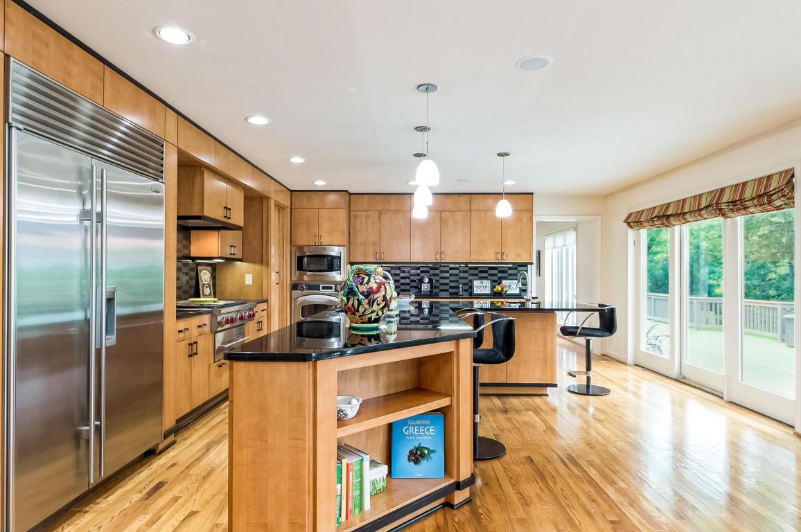 2695 Sandover Road, Columbus, OH 43220