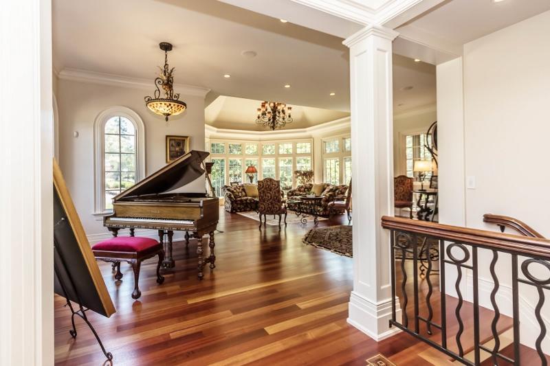 4899 Oldbridge Drive, Upper Arlington, OH 43220