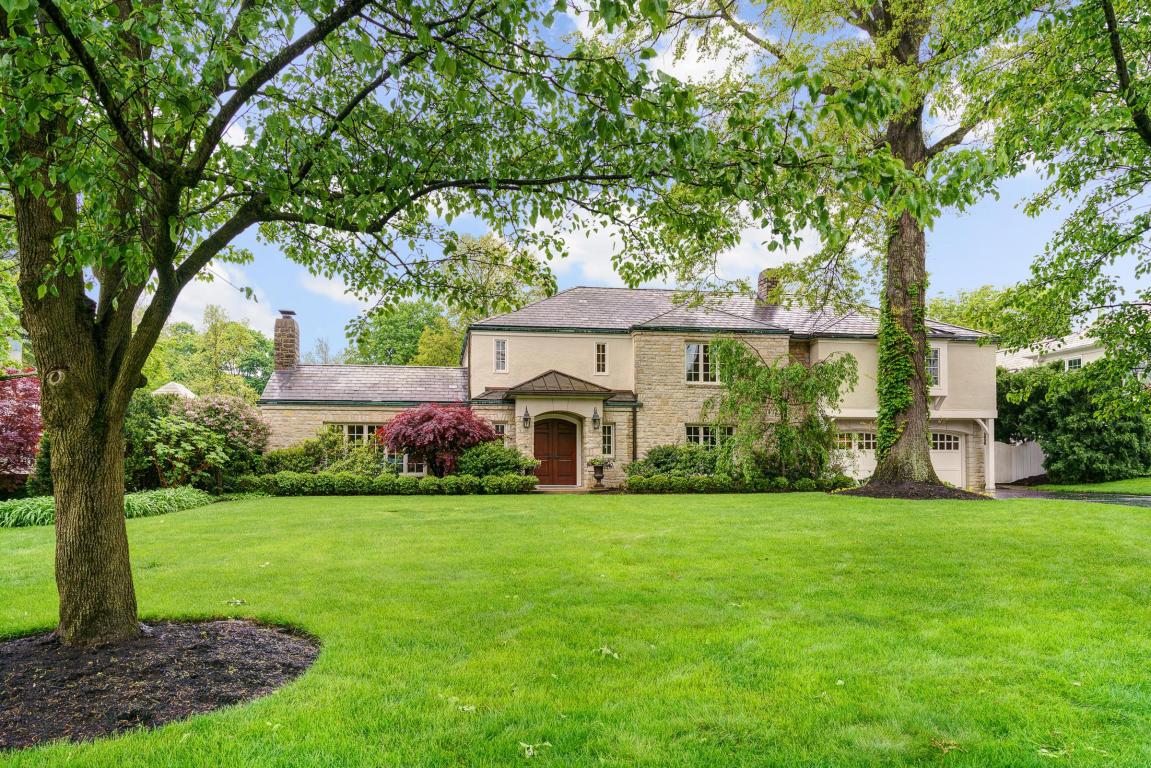 2355 Onandaga Drive, Upper Arlington, OH 43221