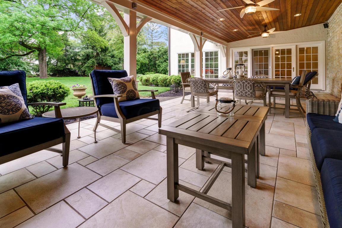 2355 Onandaga Drive, Upper Arlington, OH 43221