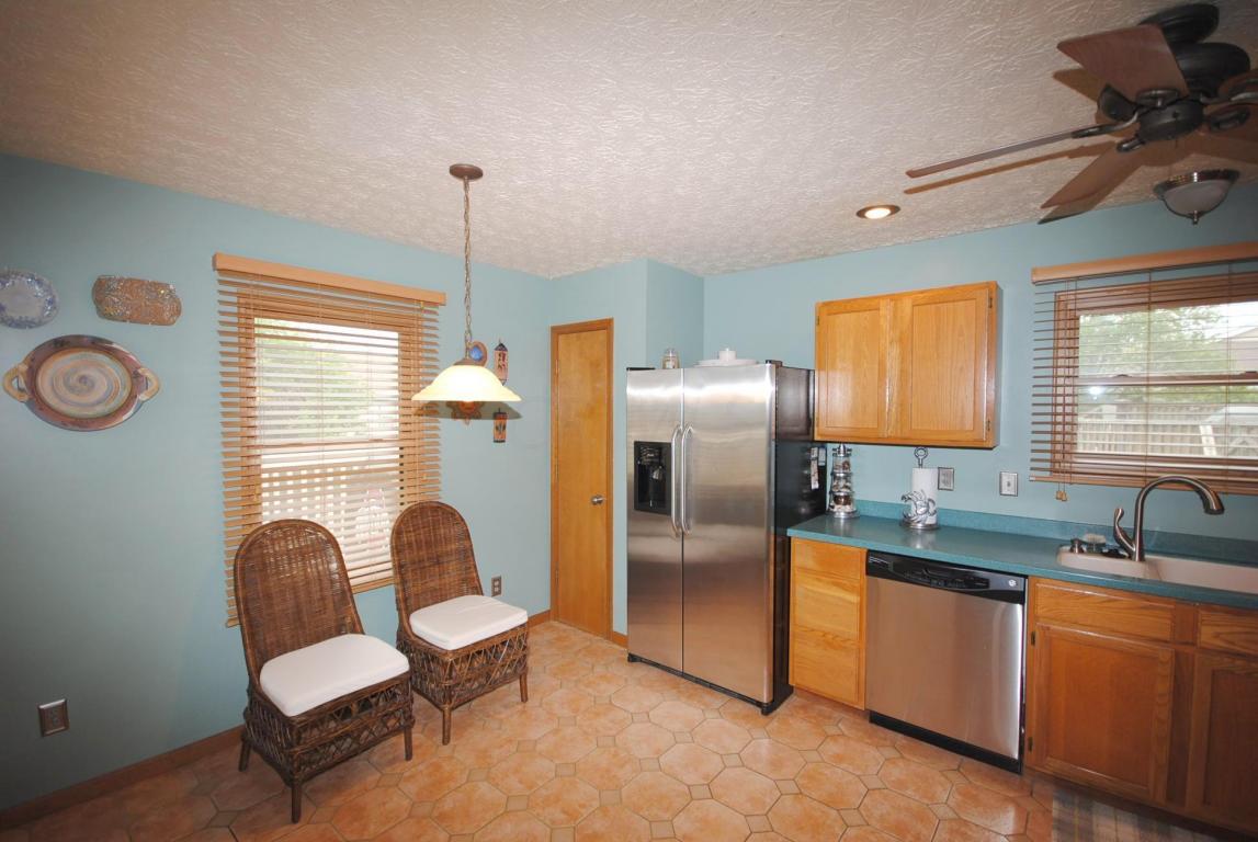 1588 Bendelow Drive, Columbus, OH 43228