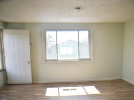 662 Cherry Ridge RoColumbus, OH, 43228Franklin County