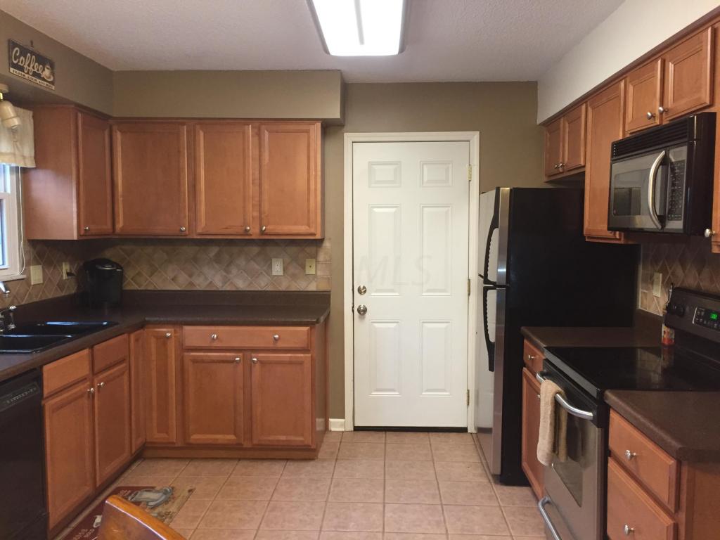 440 Sandburr Drive, Gahanna, OH 43230