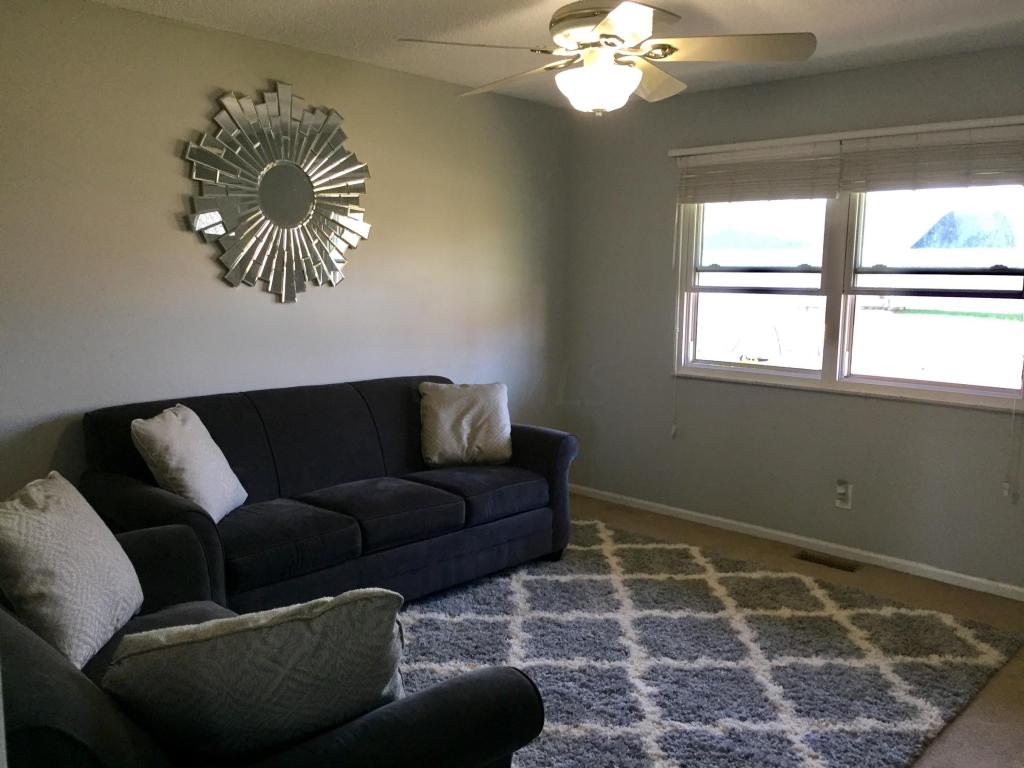 440 Sandburr Drive, Gahanna, OH 43230