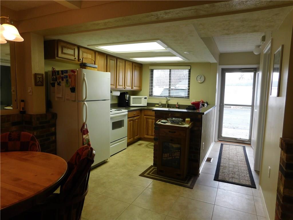 10243 C R 286, Huntsville, OH43324
