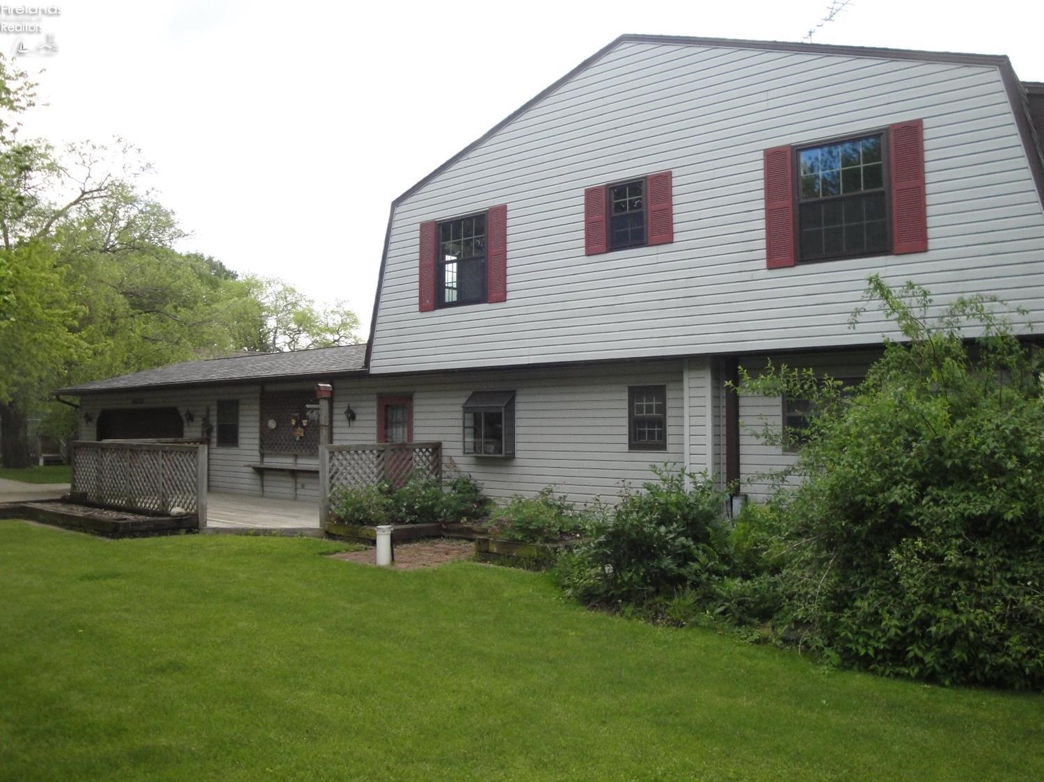 4470 South Memorial Shoreway Drive, Marblehead, OH 43440