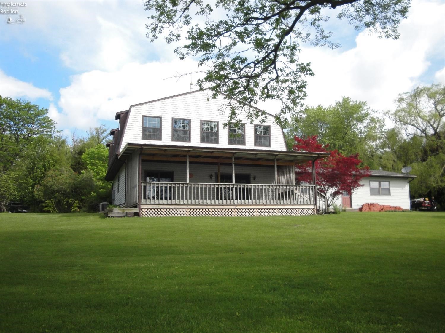 4470 South Memorial Shoreway Drive, Marblehead, OH 43440