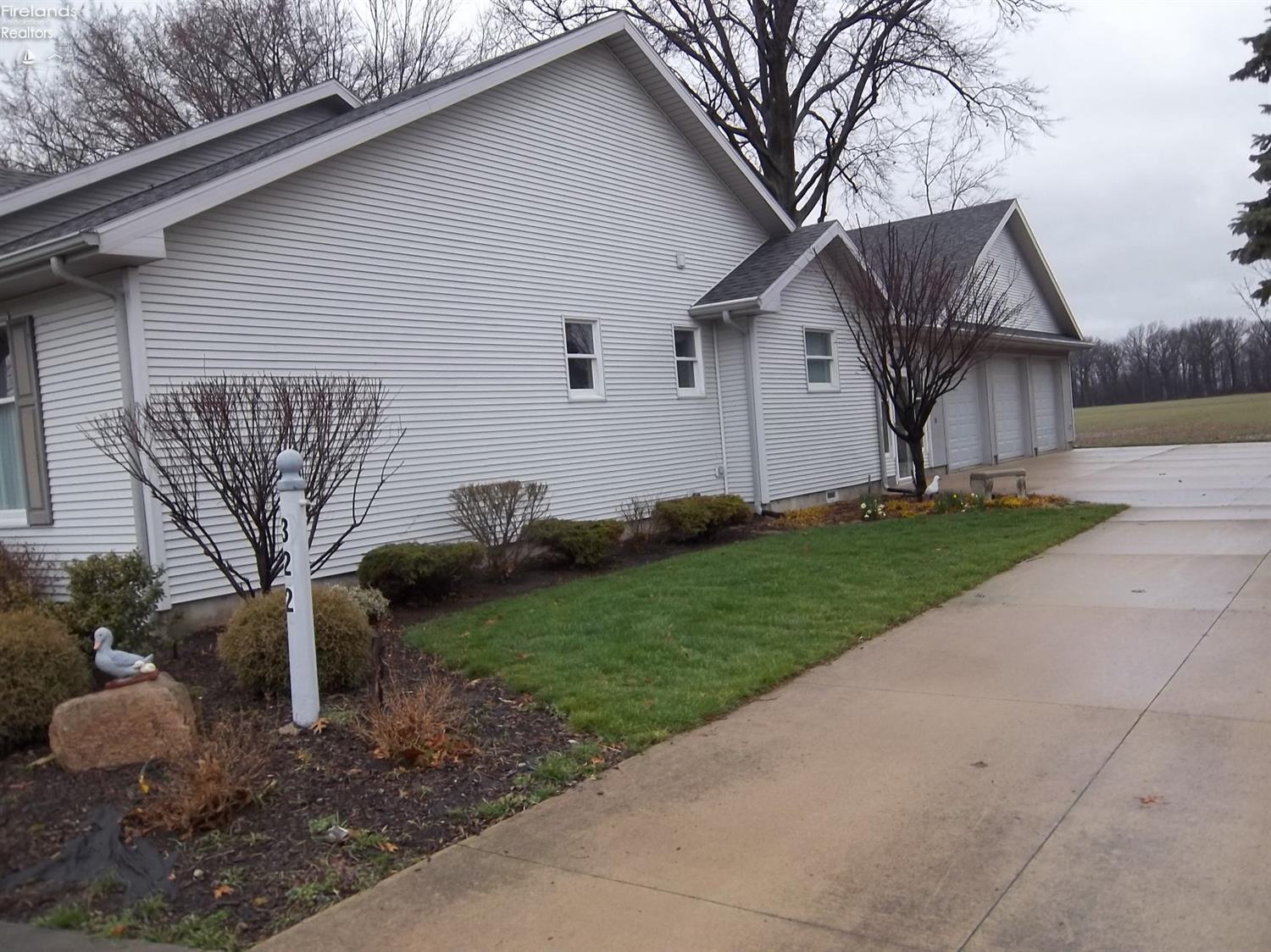 322 East Main Street, Oak Harbor, OH 43449