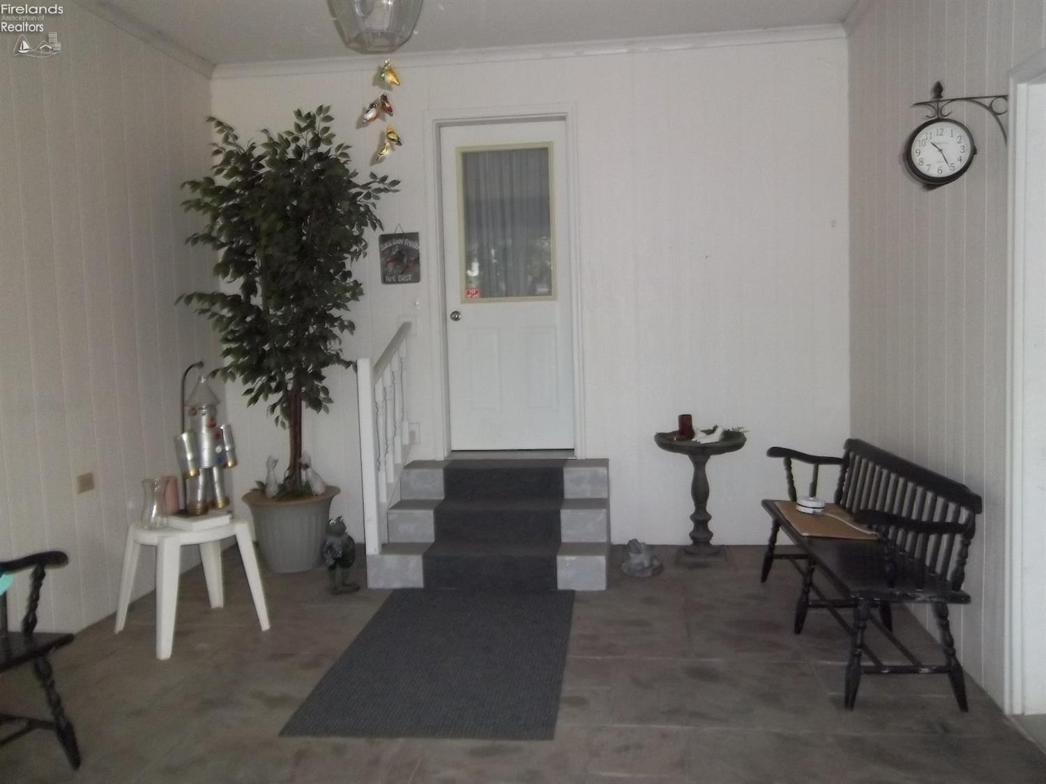 322 East Main Street, Oak Harbor, OH 43449
