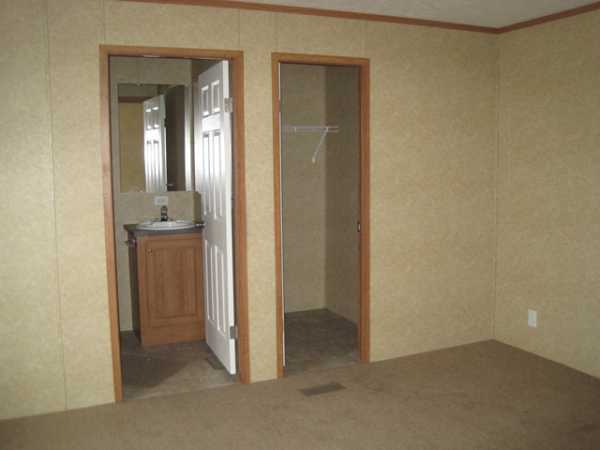 Woodside Terrace 192 East CrosspathHolland, OH 43528