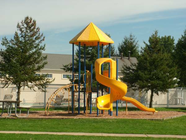 Friendly Village 27696 Oregon Road #106Perrysburg, OH 43551