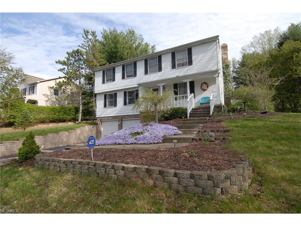 2875 Stanway Dr, Zanesville, OH 43701