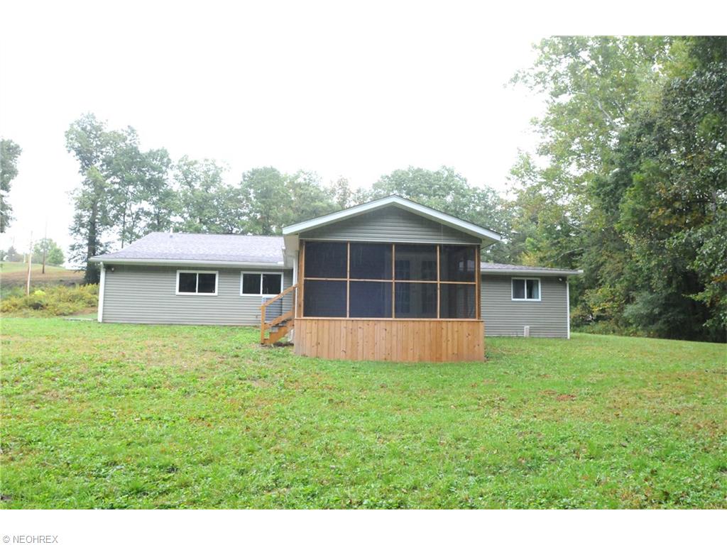 1820 Gilbert Rd, Zanesville, OH 43701
