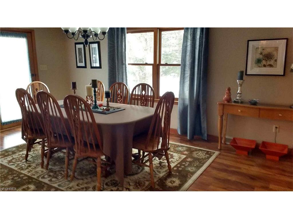 335 Marsha Ln, Zanesville, OH 43701