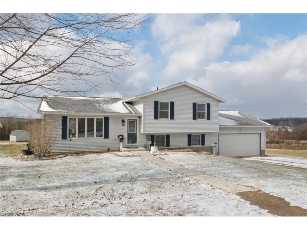 3015 Shaw Rd, Zanesville, OH 43701