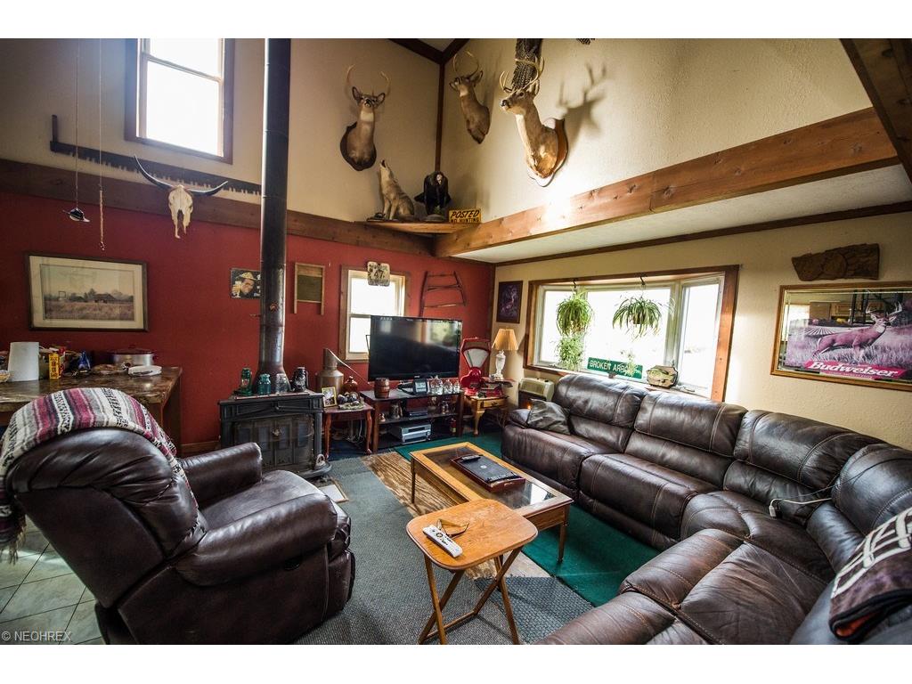 18164 Laughman Rd, Lore City, OH 43755