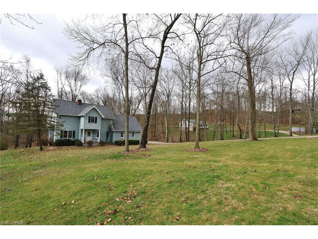 2530 Carol Ln, Dresden, OH 43821