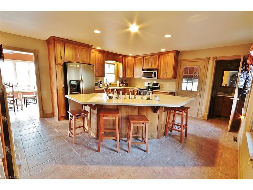 2530 Carol Ln, Dresden, OH 43821