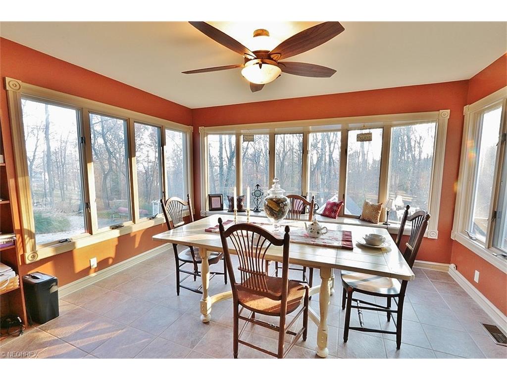 2530 Carol Ln, Dresden, OH 43821
