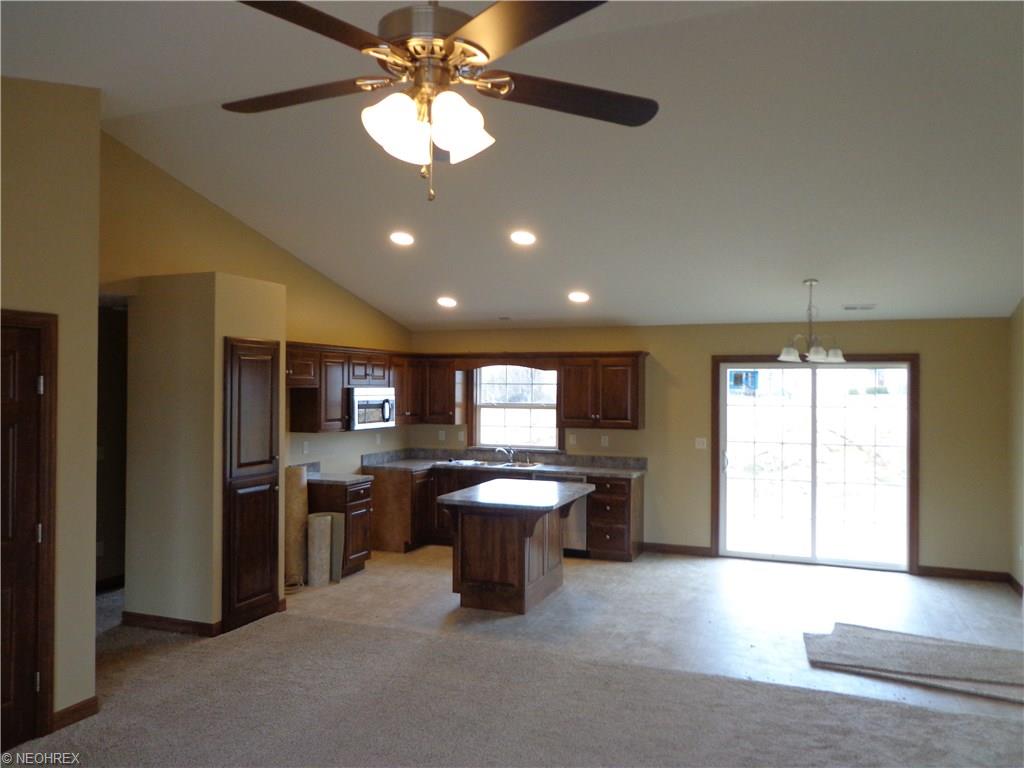 3090 Jacks Fairway, Nashport, OH 43830