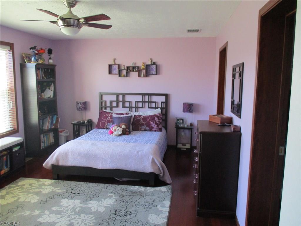 2825 Jacks Fairway, Nashport, OH 43830