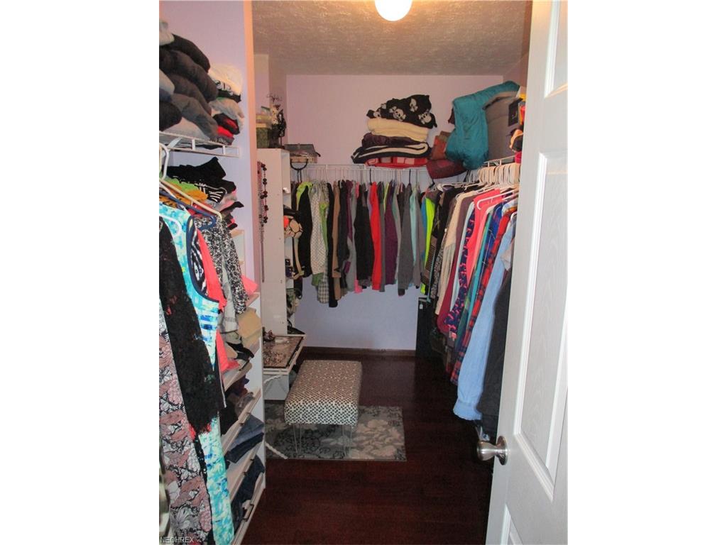 2825 Jacks Fairway, Nashport, OH 43830