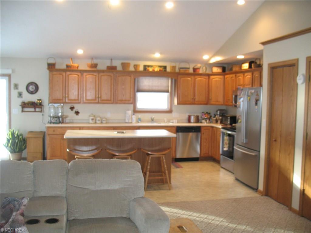 21773 Star Lite Dr, West Lafayette, OH 43845