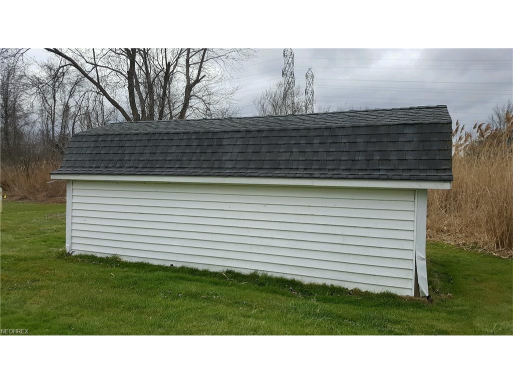 3423 Silvieus St, Ashtabula, OH 44004