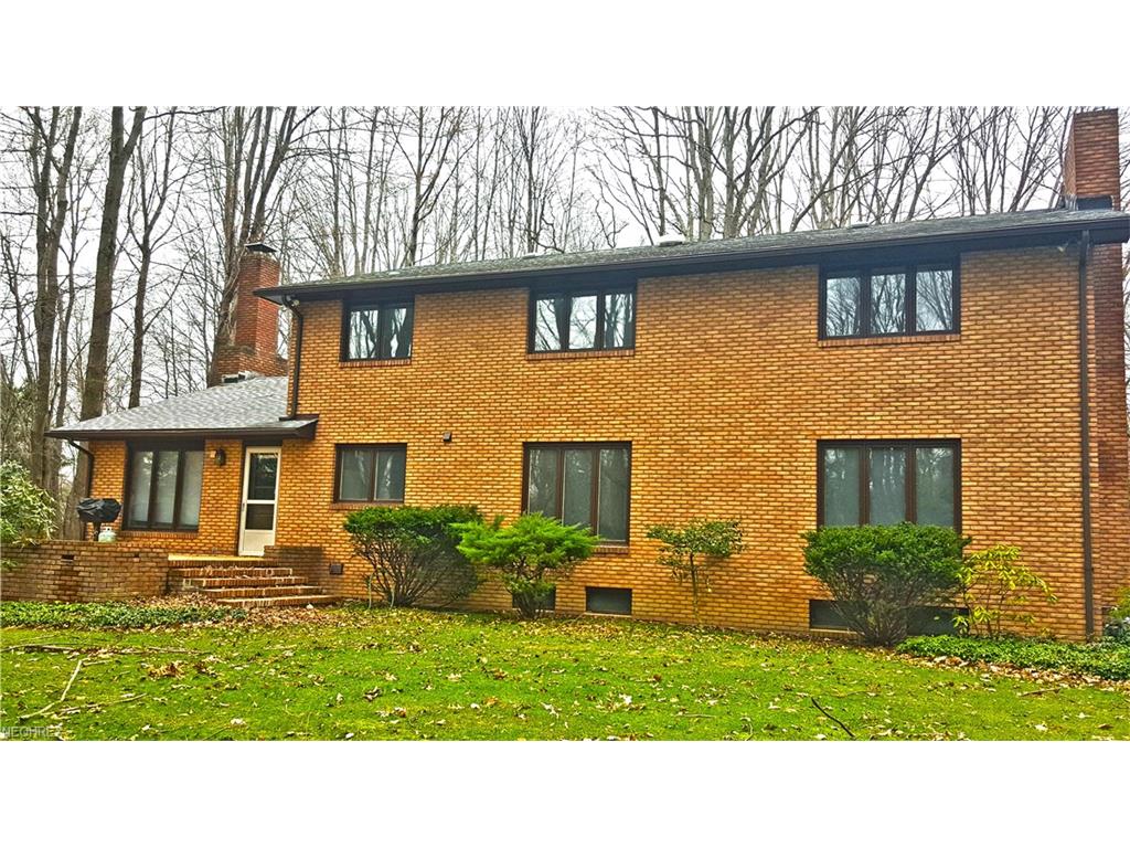 1711 Winterhaven Ave, Ashtabula, OH 44004