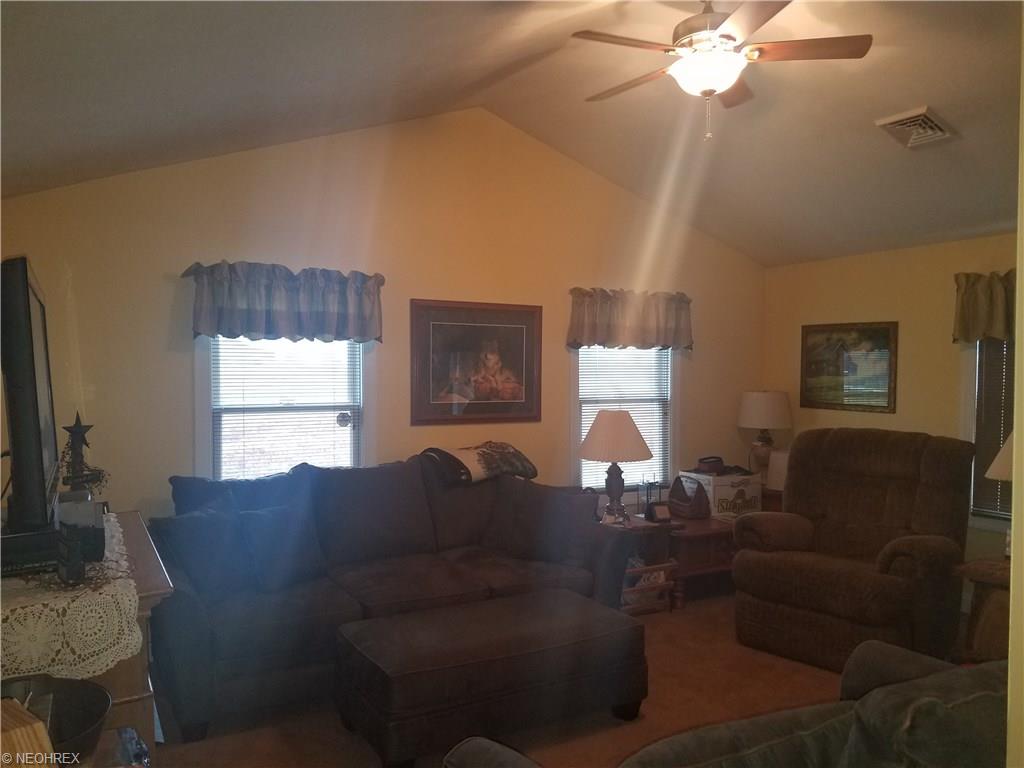 3021 Ninety Rd, Ashtabula, OH 44004