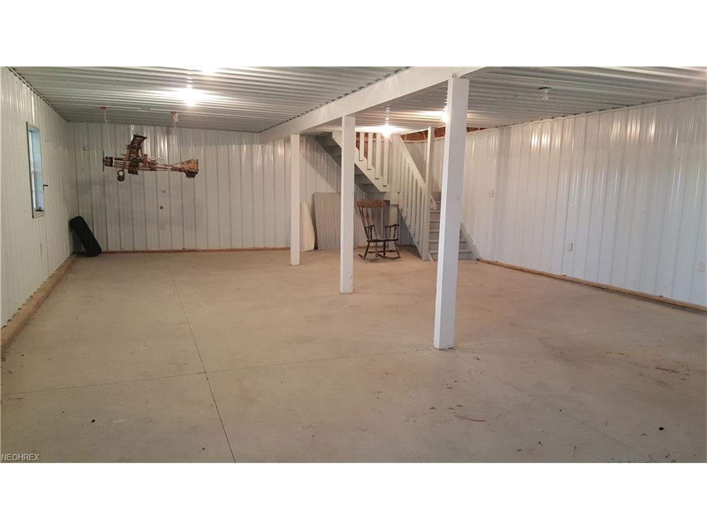 2921 Austinburg Rd, Ashtabula, OH 44004