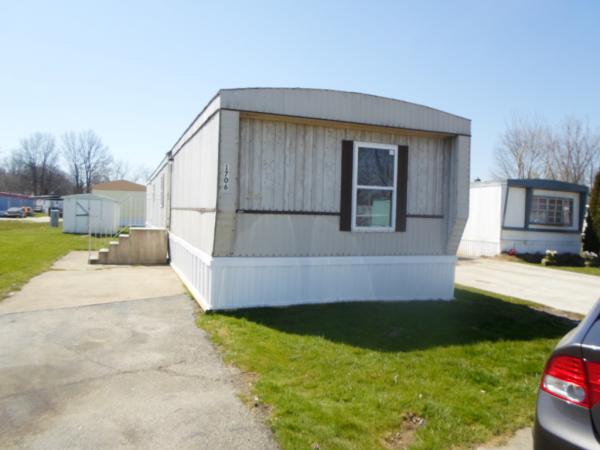 Glenwood Village 1800 Willoarms DrAshtabula, OH 44004