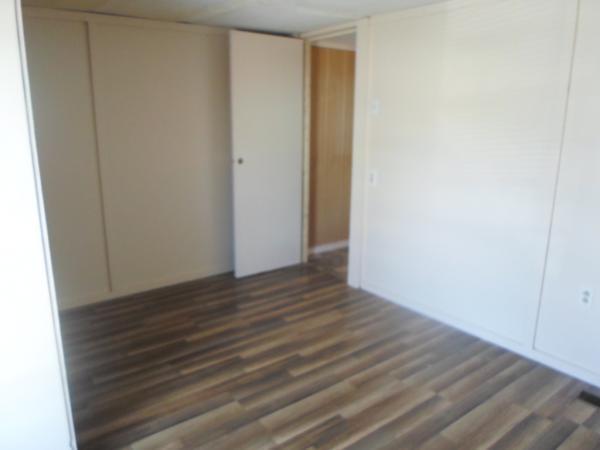 Glenwood Village 1800 Willoarms DrAshtabula, OH 44004