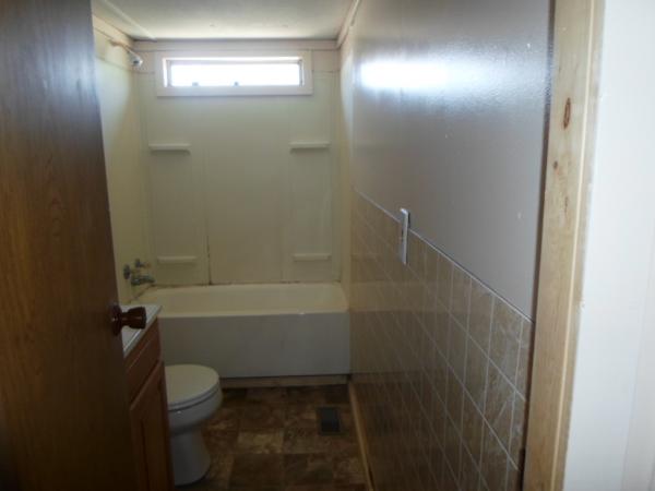 Glenwood Village 1800 Willoarms DrAshtabula, OH 44004