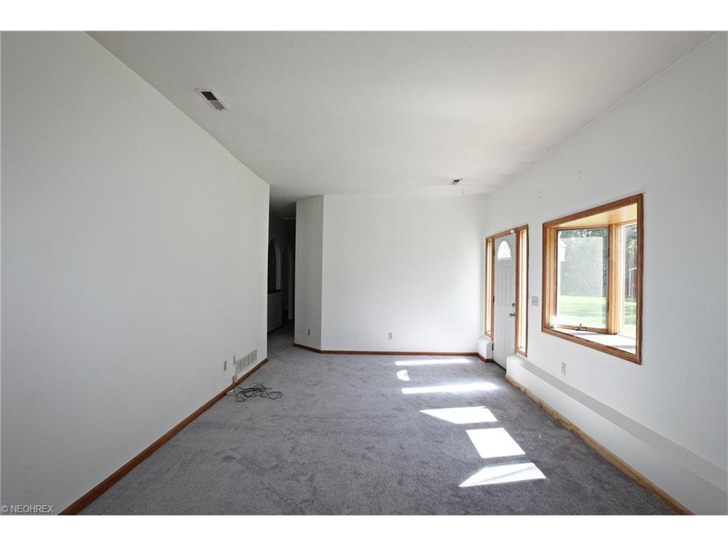 38189 French Creek Rd, Avon, OH 44011
