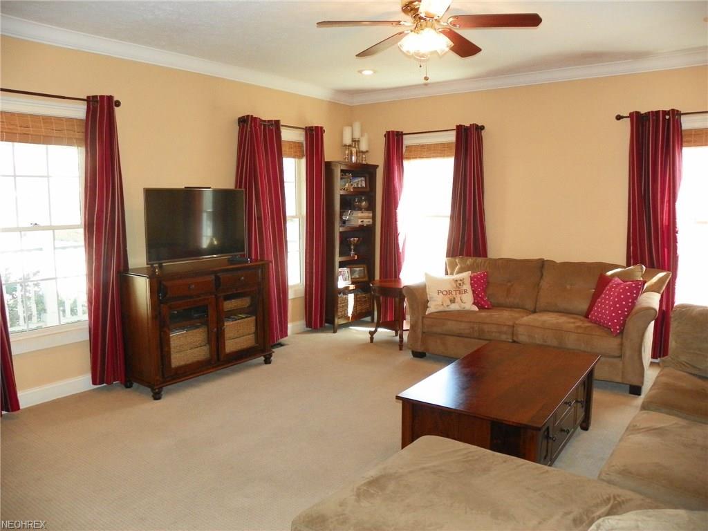 31 West St, Berea, OH 44017