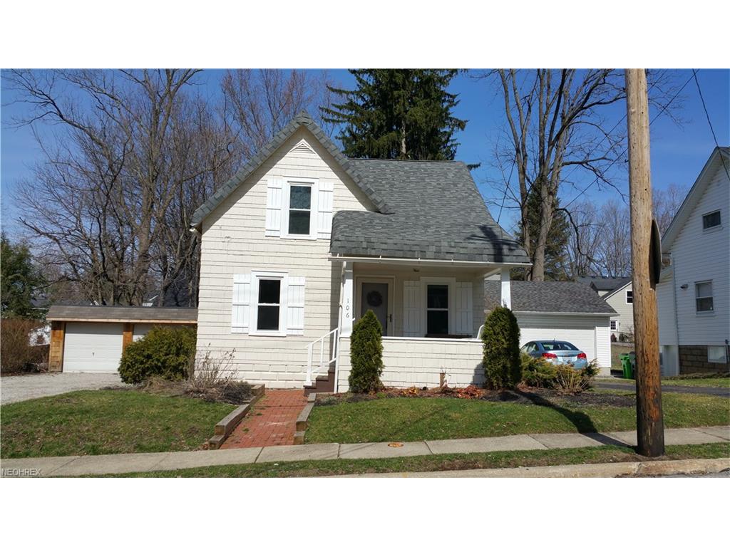 106 Olive St, Chagrin Falls, OH 44022